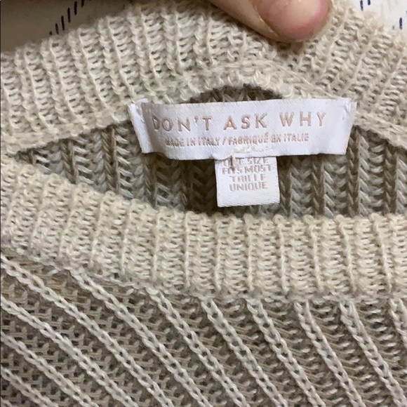 Tan sweater never worn before one size fit all - Picture 5 of 5